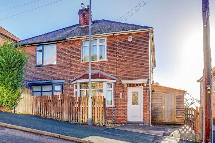 3 Bedroom Semi-Detached House For Sale In Besecar Avenue, Gedling, NG4