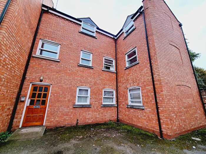 3 Bedroom Apartment To Rent In Flat, Alexander House, Leamington Spa, CV31