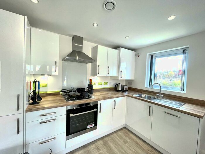 2 Bedroom Apartment To Rent In Waterway House, Belgrave Middleway, B5