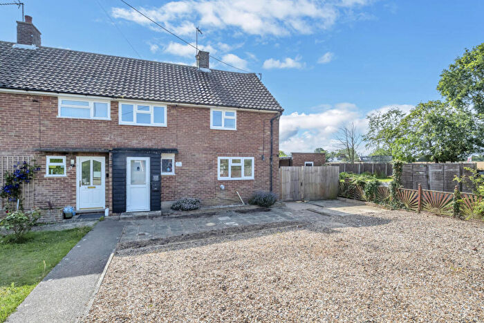 3 Bedroom Semi-Detached House For Sale In Lancaster Close, Chedburgh, IP29