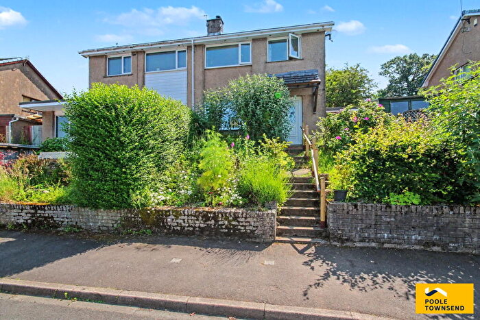 3 Bedroom Semi-Detached House For Sale In Bleaswood Road, Oxenholme, Kendal, LA9