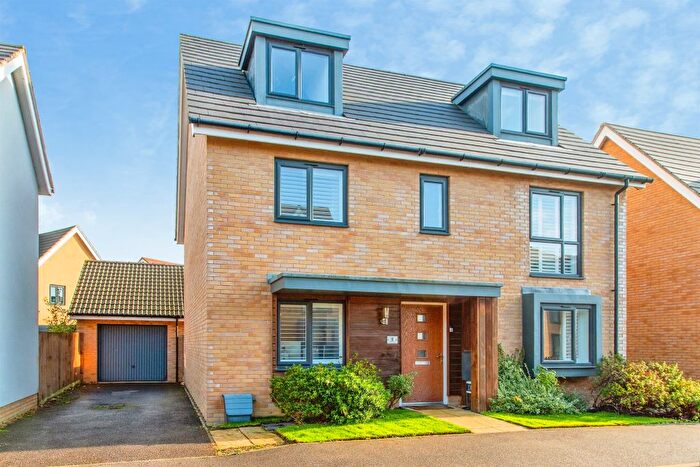 5 Bedroom Detached House For Sale In Whittle Way, Upper Cambourne, Cambridge, CB23
