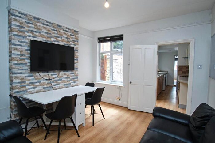 4 Bedroom Terraced House To Rent In Bampton Street, Loughborough, LE11