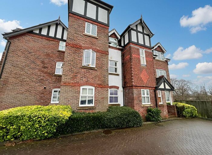2 Bedroom Apartment To Rent In Arderne Place, Alderley Edge, SK9