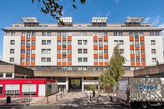 1 Bedroom Flat For Sale In Lait House, Albemarle Road, Beckenham, Kent, BR3