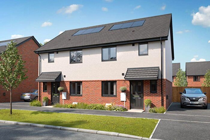 3 Bedroom End Of Terrace House For Sale In Farley Way, GL2