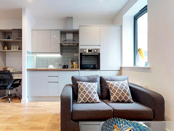 Studio To Rent In Apt, Onyx Residence #, S2