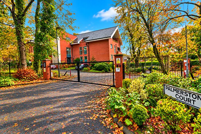 2 Bedroom Flat For Sale In Palmerstones Court, Bolton, BL1