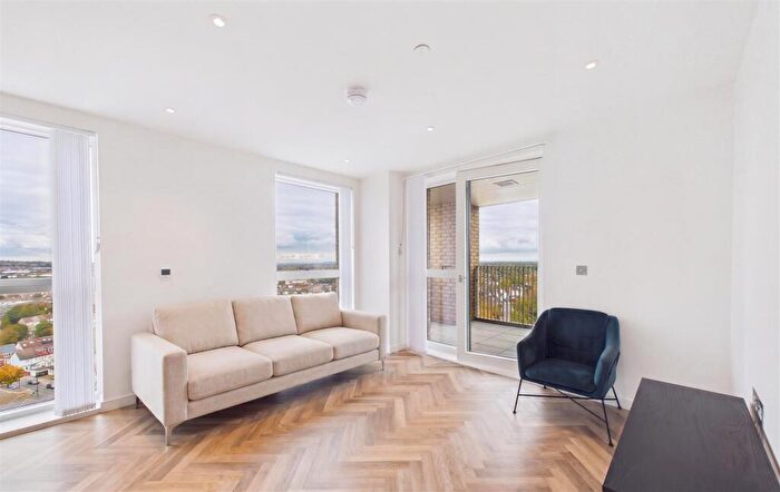 1 Bedroom Apartment To Rent In West Heights, Croydon, CR0