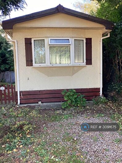1 Bedroom Mobile Home To Rent In Riverside Park, Knaresborough, HG5