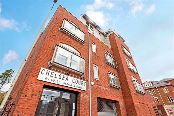 2 Bedroom Apartment To Rent In Chelsea Court, Cheltenham, GL50