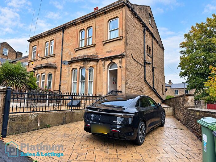 5 Bedroom End Of Terrace House To Rent In Elmwood Avenue, Huddersfield, HD1