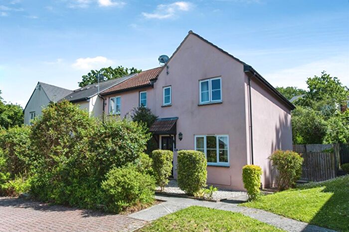 3 Bedroom End Of Terrace House For Sale In Flax Meadow Lane, Axminster, EX13