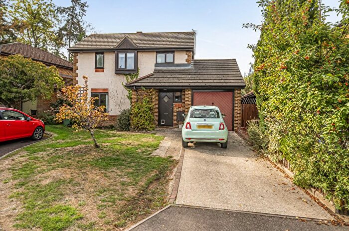 3 Bedroom Detached House For Sale In Big Barn Grove, Warfield, Bracknell, RG42