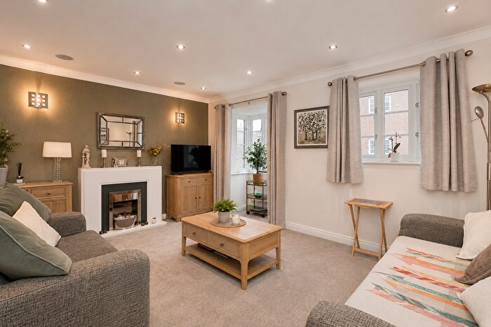 3 Bedroom End Of Terrace House For Sale In Southbank, Swanley, BR8
