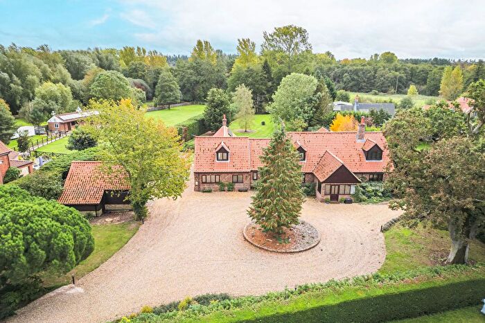 4 Bedroom Detached House For Sale In Tithe Barn Close, Ickburgh, Thetford, IP26