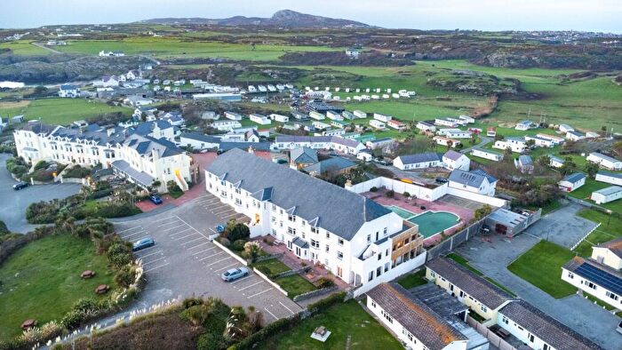2 Bedroom Flat For Sale In Flat, Plas Darien, Lon Isallt, Trearddur Bay, Anglesey, LL65