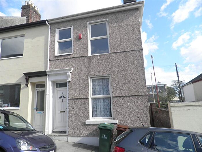 3 Bedroom House To Rent In Wesley Place, Peverell, PL3