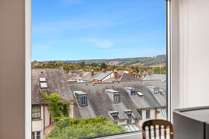 2 Bedroom Apartment For Sale In Ref: Gk - -, South Street, Dorking, RH4