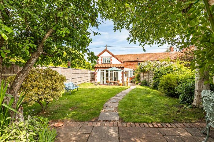 3 Bedroom Cottage For Sale In Burnham Thorpe, PE31