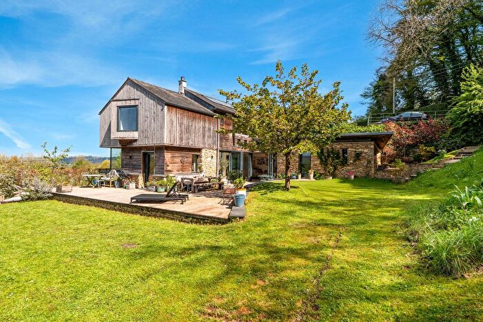 4 Bedroom Detached House For Sale In Hay Lane, Horsley, GL6