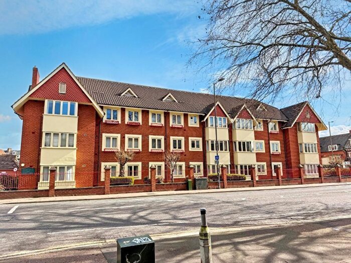 2 Bedroom Flat To Rent In Flat, Olivier Court, Union Street, Bedford, MK40