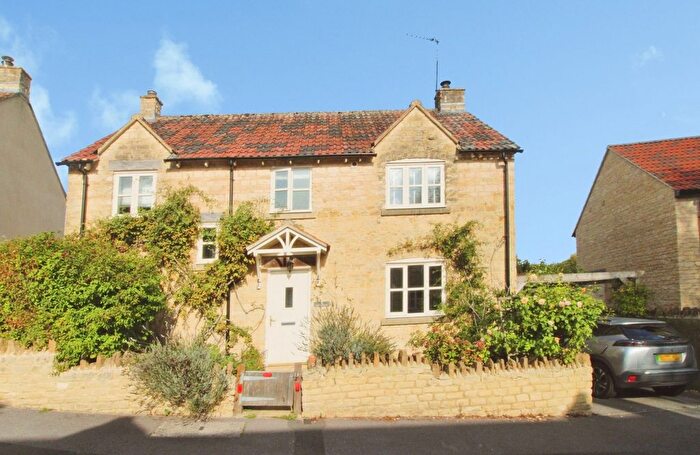 4 Bedroom Detached House For Sale In Barnes Close, Corston, SN16