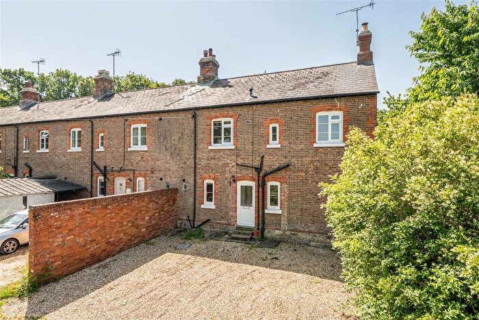 3 Bedroom End Of Terrace House For Sale In Alington Avenue, Dorchester, DT1