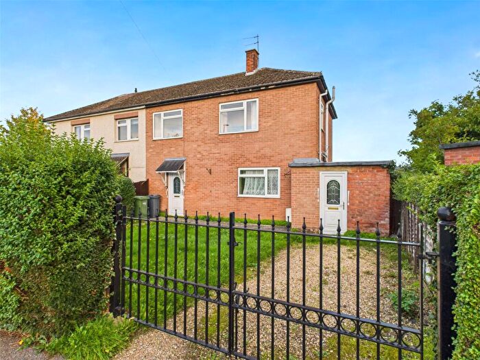 3 Bedroom Semi-Detached House For Sale In Devereaux Crescent, Ebley, Stroud, Gloucestershire, GL5