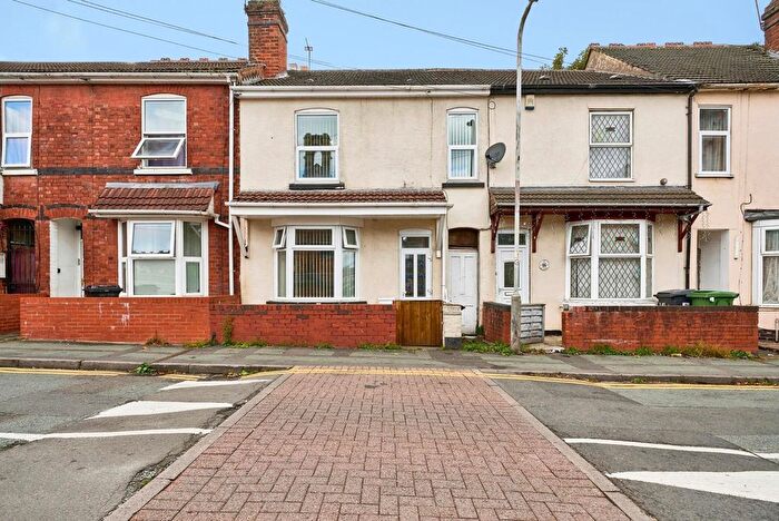 3 Bedroom Terraced House For Sale In Owen Road, Wolverhampton, West Midlands, WV3