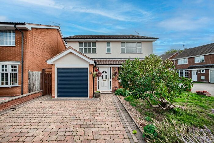 4 Bedroom Detached House For Sale In Hampdon Way Wellesbourne, Wellesbourne, CV35