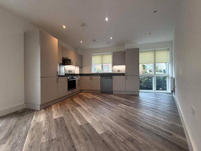 2 Bedroom Flat To Rent In Block A, Tylers Place, Maidstone, Kent, ME14