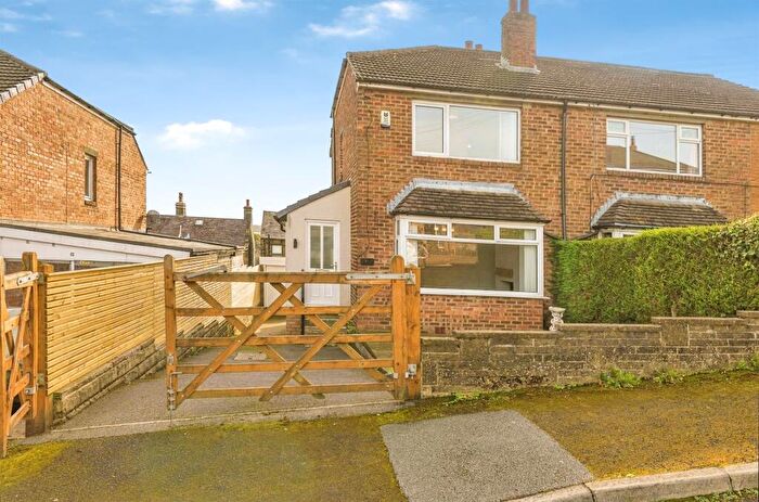 3 Bedroom Semi-Detached House For Sale In Deyne Road, Netherton, Huddersfield, HD4