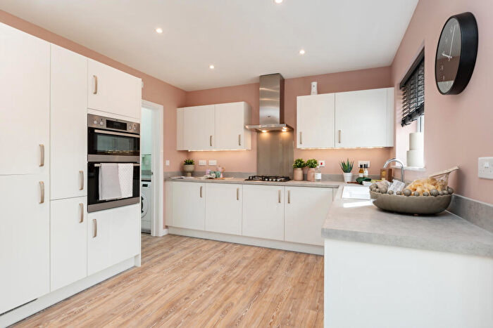 4 Bedroom Detached House For Sale In Glen Road, Oadby, Leicester, LE2