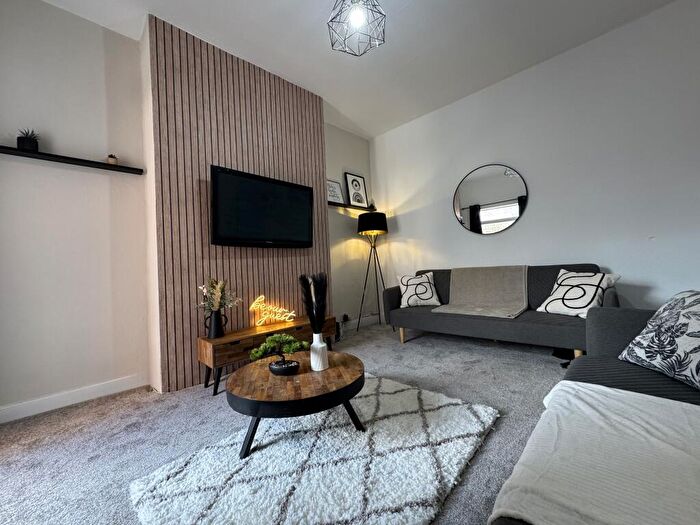 1 Bedroom House To Rent In Pershore Road - Room, Selly Park, West Midlands, B29