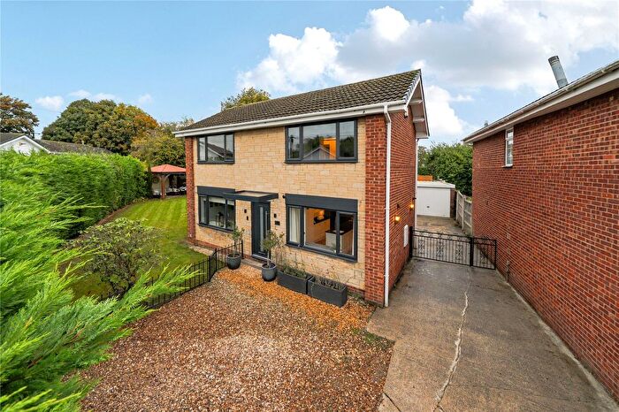 4 Bedroom Detached House For Sale In Stone Brig Green, Rothwell, Leeds, West Yorkshire, LS26