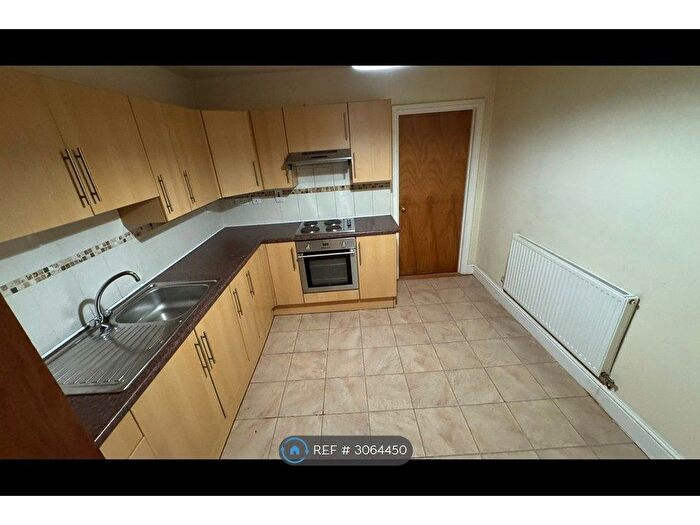 2 Bedroom Flat To Rent In St Helens Road, Swansea, SA1