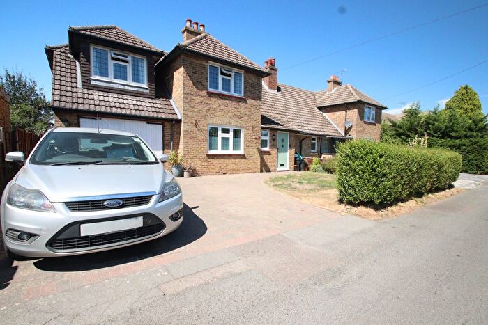 4 Bedroom Semi-Detached House For Sale In Beldam Haw, Halstead, TN14