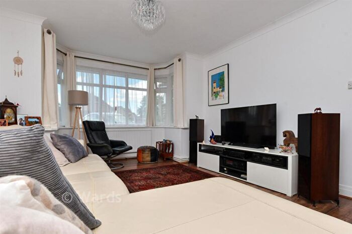 4 Bedroom Detached Bungalow For Sale In Holbrook Drive, Ramsgate, Kent, CT12