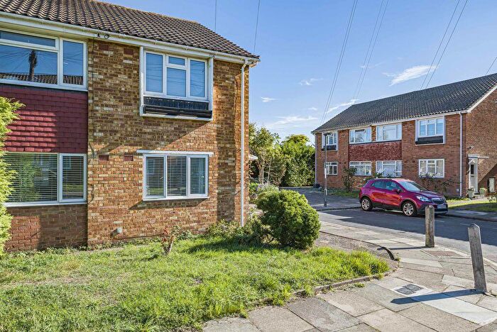 2 Bedroom Maisonette For Sale In Colyer Close, New Eltham, SE9