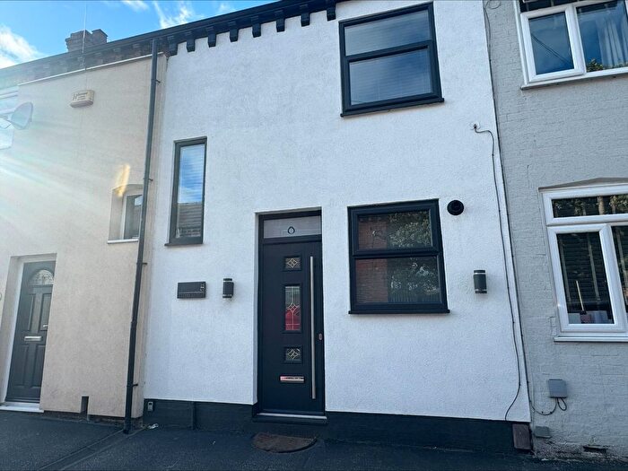3 Bedroom Terraced House To Rent In Goosehill Road, Normanton, West Yorkshire, WF6