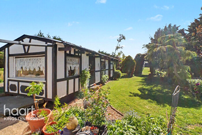 2 Bedroom Bungalow For Sale In Dexter Road, King's Lynn, PE34