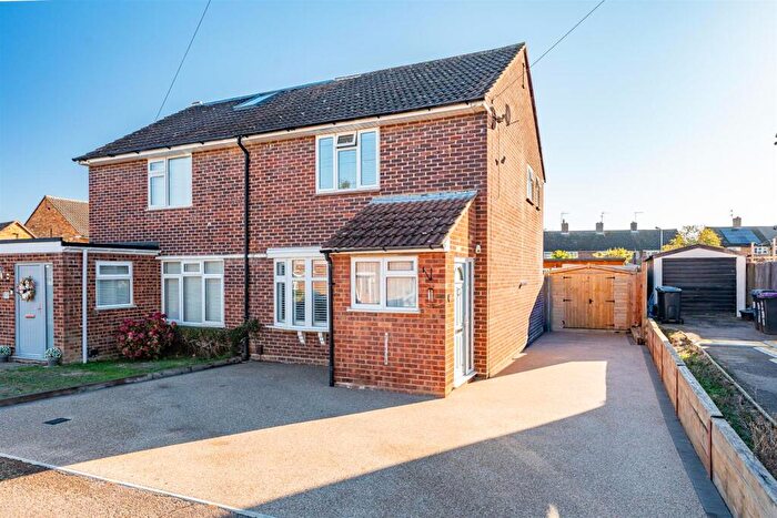 2 Bedroom Semi-Detached House For Sale In Burnett Square, Hertford, SG14
