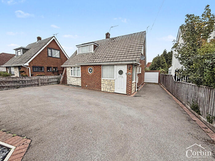 3 Bedroom Detached Bungalow For Sale In Wimborne Road, Bournemouth, BH11