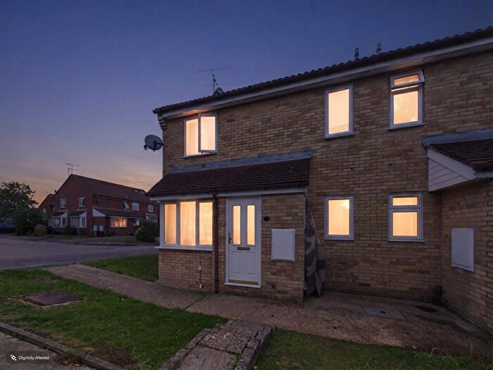 1 Bedroom End Of Terrace House To Rent In The Lawns, Hemel Hempstead, Hertfordshire, HP1