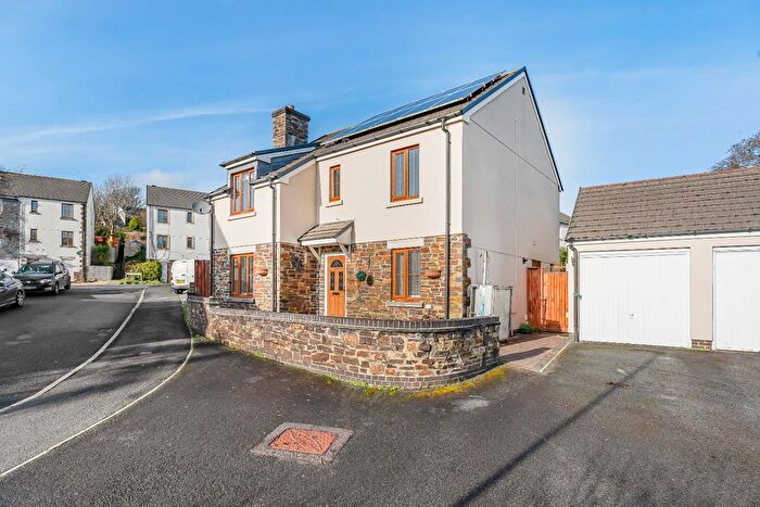 5 Bedroom Detached House For Sale In Gloweth, Truro, Cornwall, TR1