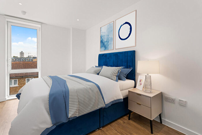 1 Bedroom Flat To Rent In Fizzy Stepney Green, Killick Way, London, E1