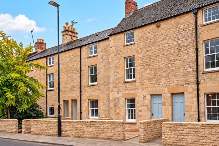 3 Bedroom End Of Terrace House For Sale In Watermoor Road, Cirencester, GL7