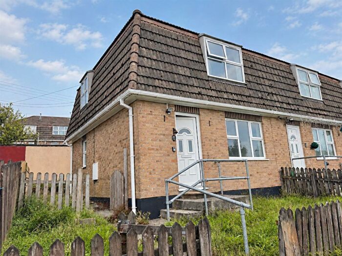 2 Bedroom End Of Terrace House For Sale In Mountbatten Road, Penwithick, PL26