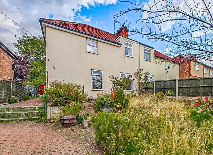 3 Bedroom Semi-Detached House For Sale In Derby Road, Spondon, Derby, DE21